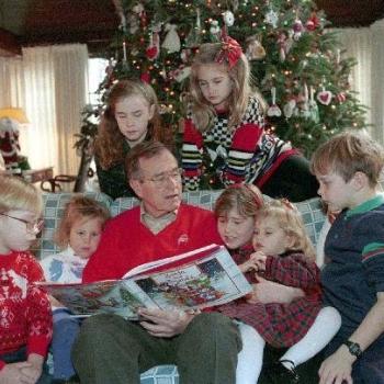 President Bush reads to grandchildren