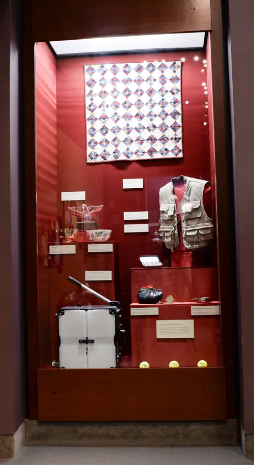 This case portrays examples of gifts given by President 