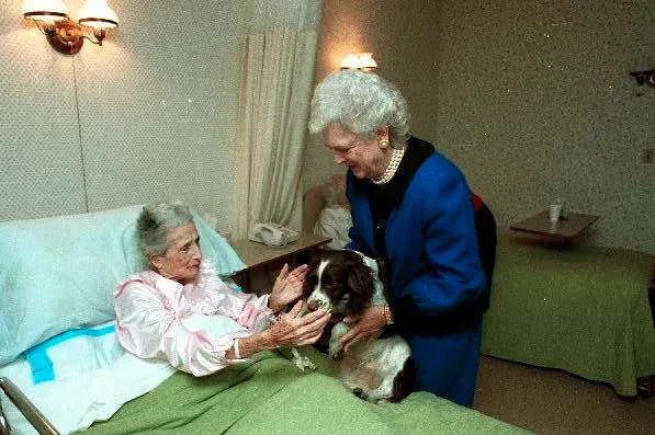 Barbara Bush and Millie visit residents 
