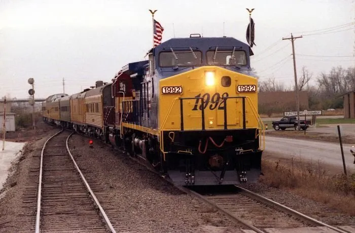 "The Spirit of America" carries President Bush and Barbara Bush from Oshkosh to Stevens Point, WI