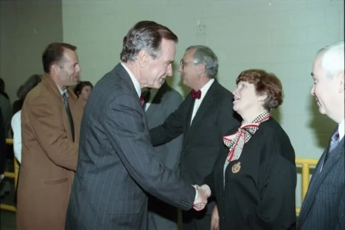 President Bush and Bruce Willis greet supporters in Toledo, OH