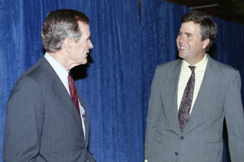 President Bush addresses National Grocers Association and meets with Jeb