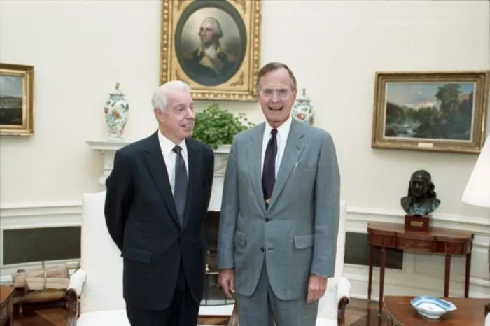 President Bush meets with Joe Dimaggio in the Oval Office