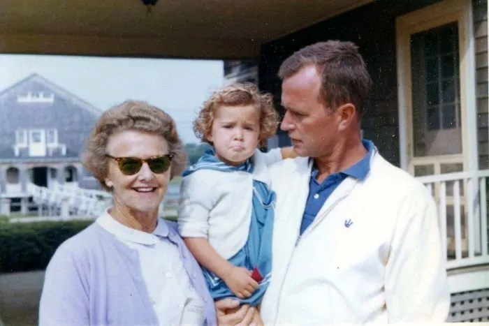 Dorothy Walker Bush, Doro, and George