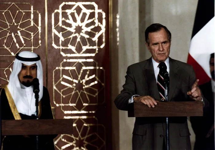 President Bush gives a press conference with the Amir of Kuwait, His Highness Shaikh Jabir Al-Ahmad Al-Sabah at the Al-Habra Guest Palace