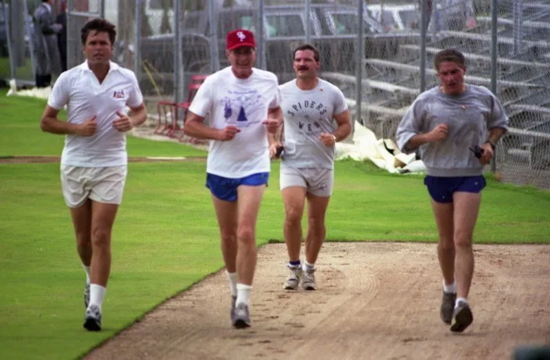 President Bush goes jogging in St. Petersburg, FL with Jeb