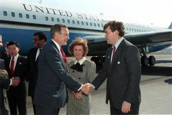 Vice President Bush arrives San Francisco, CA, for a campaign rally
