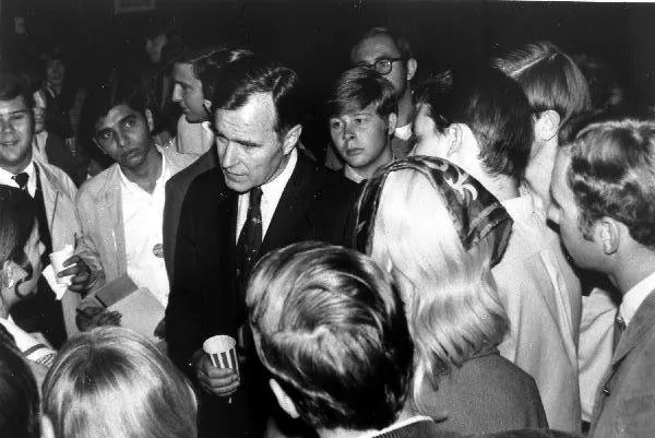 George Bush Campaigns with Students