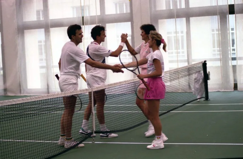 Marvin and Jeb play tennis with Pam Shriver and Chris Evert