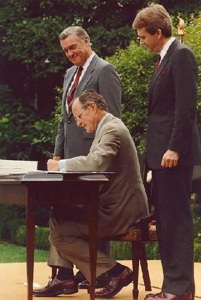 President Bush signs Clean Air Act
