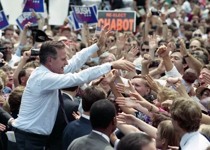 President Bush addresses a Bush/Quayle '92 Rally in Cincinnati, OH