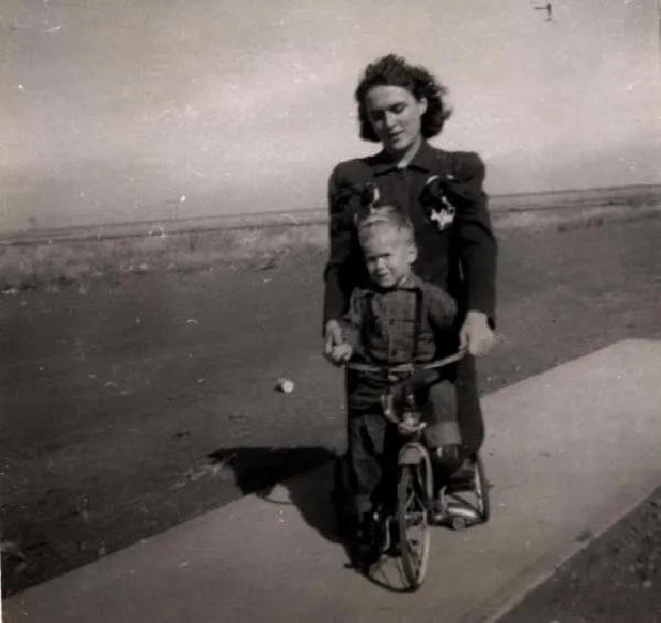 Barbara Bush with George W.