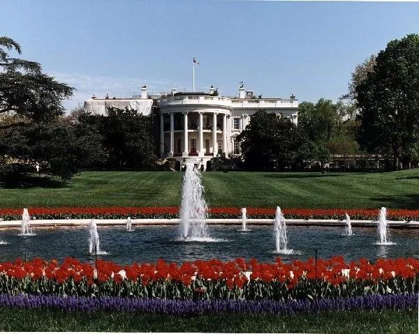Flowers around the North Fountain of the White House