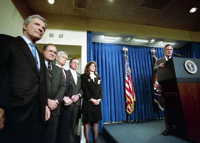 President Bush announces staff changes, including Robert Mosbacher leaving Commerce Dept to work on President Bush's re-election campaign