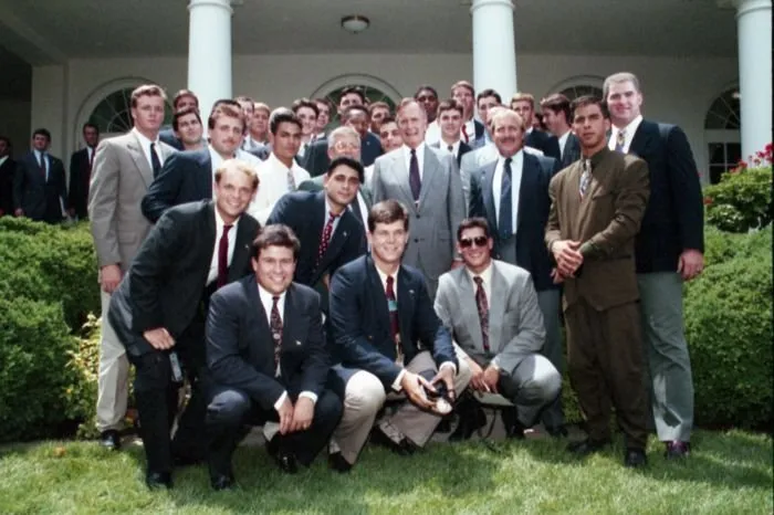 President Bush poses for photo with 1991 NCAA World Series Champion LSU Tigers