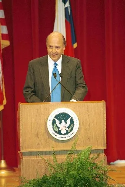 UN Ambassador, John Negroponte, Speaks at the Annenberg Conference Center