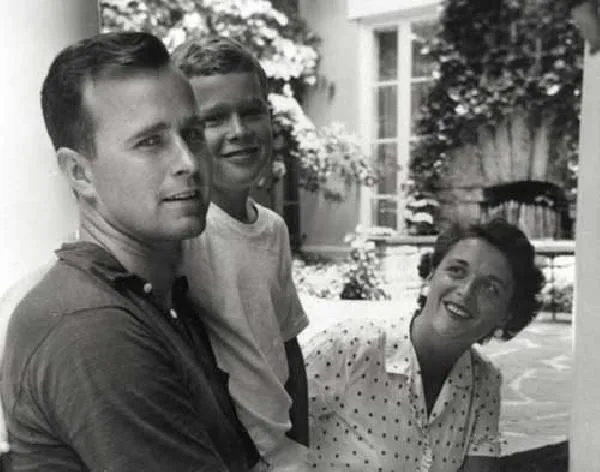 George, George W, and Barbara in Rye, New York