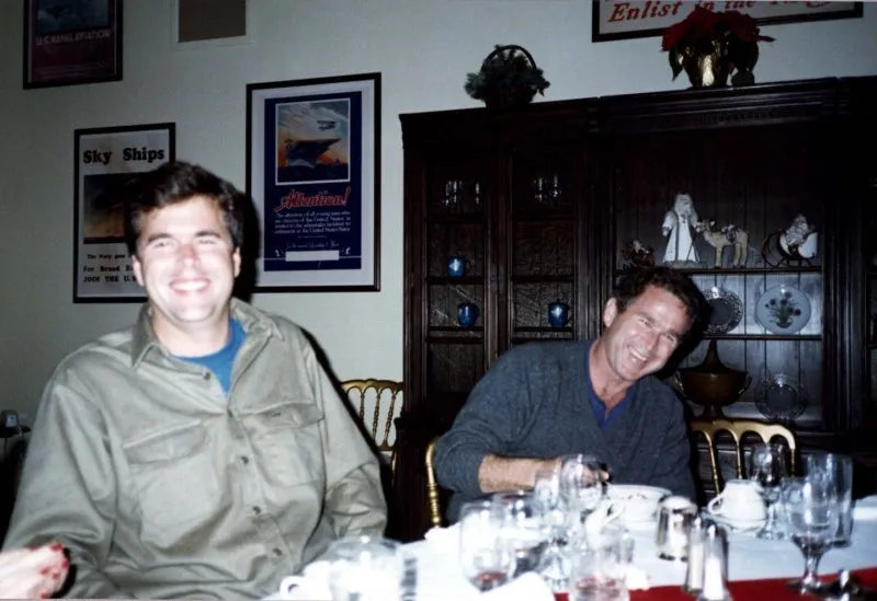 Jeb and George W. Bush dining with the rest of the Bush family at Camp David during Christmas