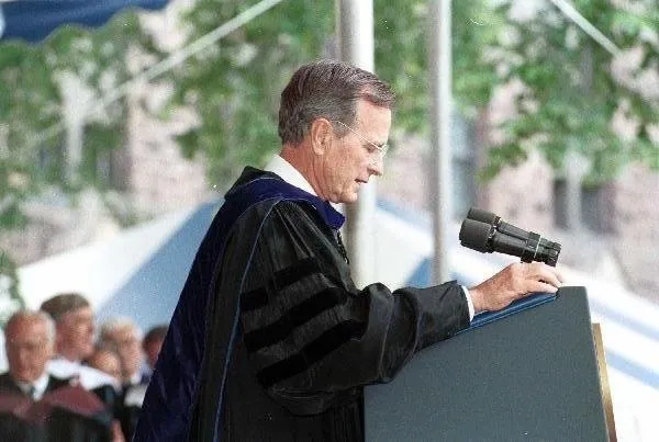 President Bush addresses Yale commencement