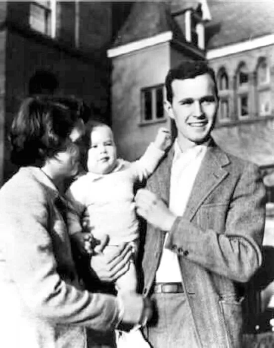 Barbara, George W., and George Bush, New Haven, CT