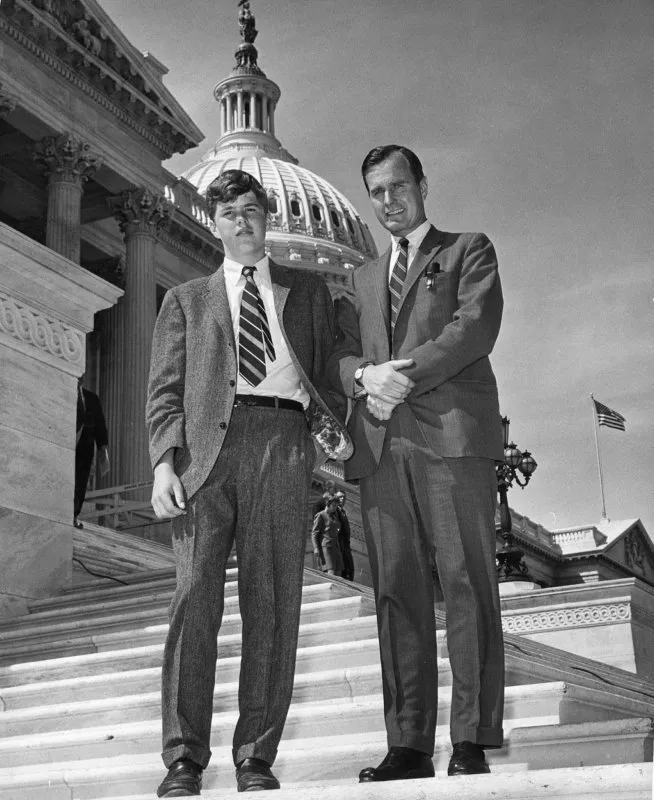 Jeb Bush with his Father at the Capital