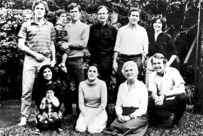 Bushs Family Photo