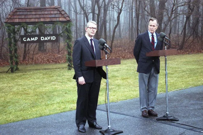 President Bush holds a joint press conference with British Prime Minister John Major at Camp David