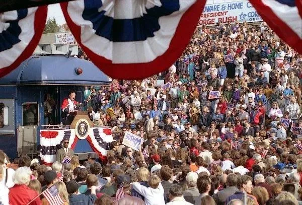 President Bush addresses supporters from back of train car