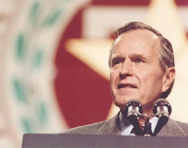 President Bush addresses the faculty and students of Texas A&M University
