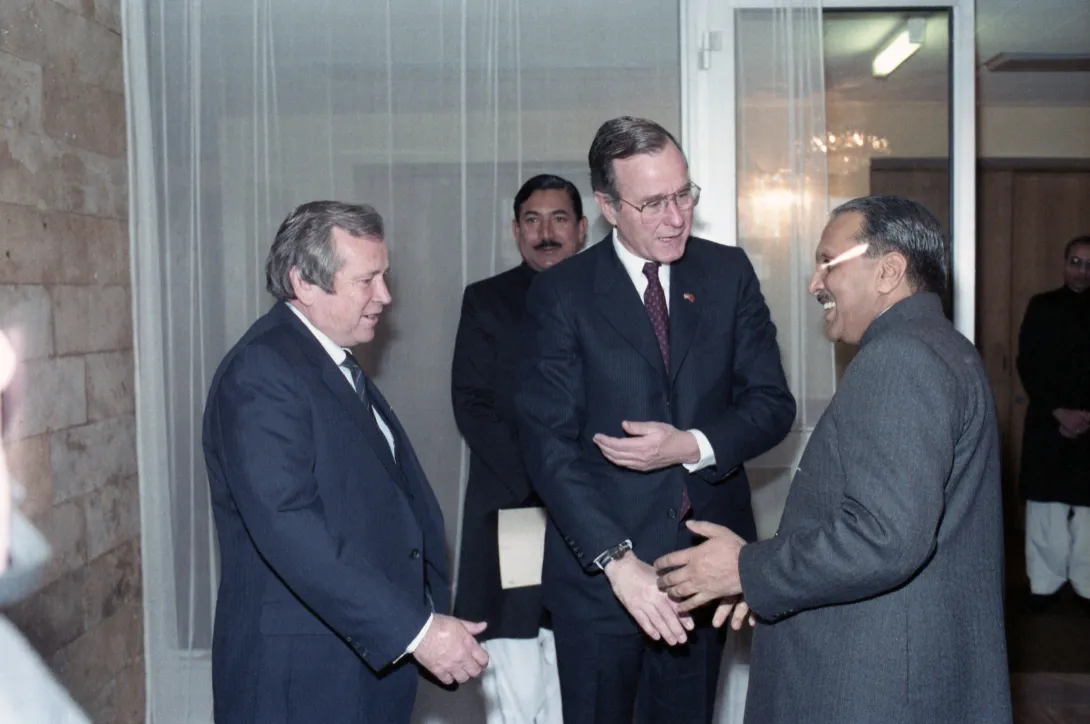 While in Moscow for funeral of General Secretary of Central Committee of the Communist Party of the Soviet Union, Yuri Andropov, Vice President Bush and Senator Howard Baker meet with Pakistani President Muhammad Zia-ul-Haq