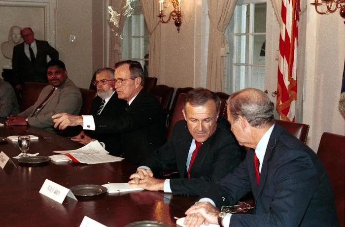 President Bush meets with released hostages, who were held in Kuwait by Iraq