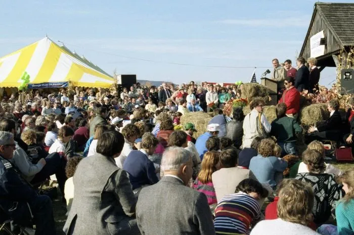 Vice President Bush campaign event at Gregg Family Annual Famity Day picnic in Greenfield, New Hampshire