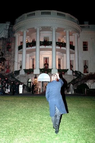 President Bush walks toward South Portico of White House