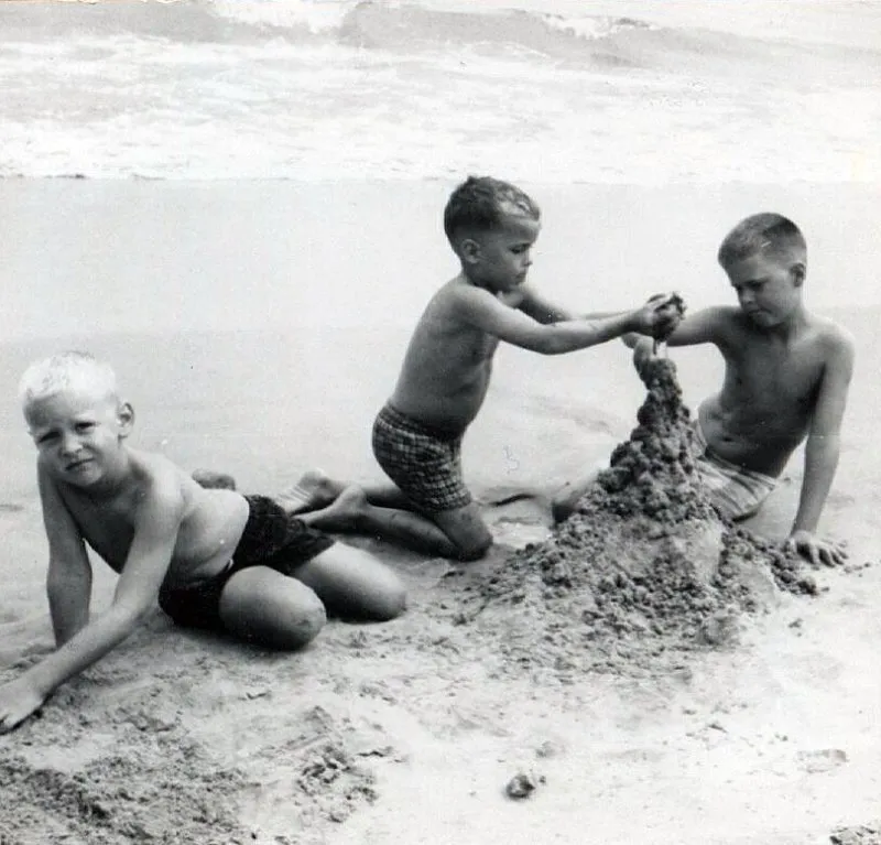 Neil, Marvin, and Jeb and Kennebunkport