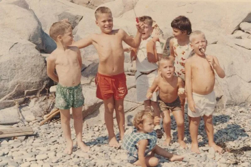 Jeb Bush with Siblings and Friends or Cousins in Kennebunkport