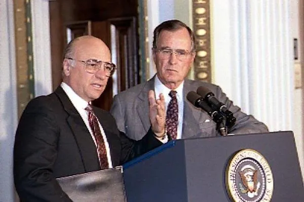 President Bush at podium with Secretary Yeutter