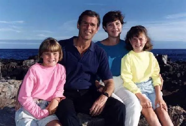 George W Bush family portrait at Walker's Point