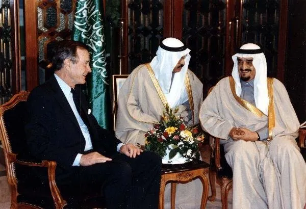 President Bush meets with Saudi King Fahd