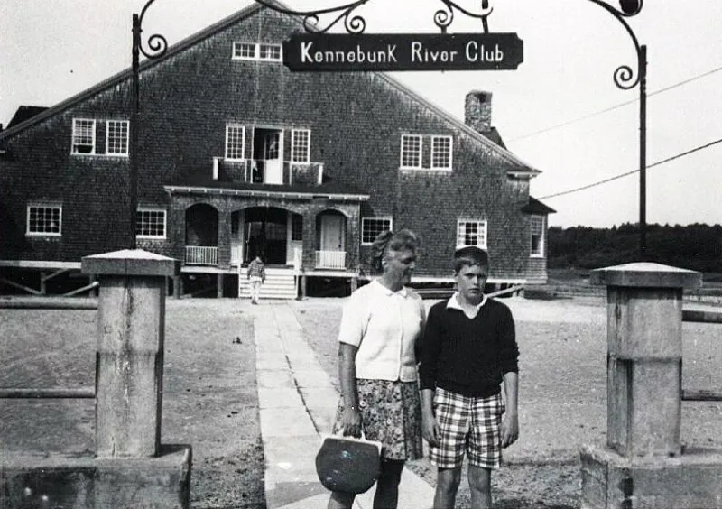 Jeb and Barbara Bush in Kennebunkport at the Kennebunkport River Club