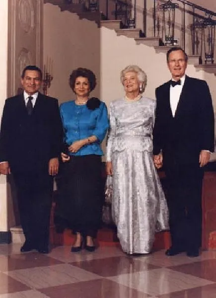 President and Mrs Bush with Mr and Mrs Mubarak of Egypt